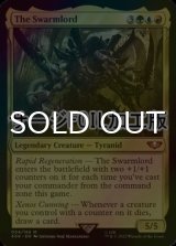 [FOIL] スウォームロード/The Swarmlord (サージ仕様) 【英語版】 [40K-金MR]