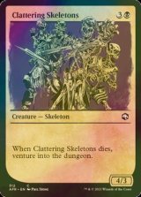 [FOIL] かたつく骸骨/Clattering Skeletons (ショーケース版) 【英語版】 [AFR-黒C]