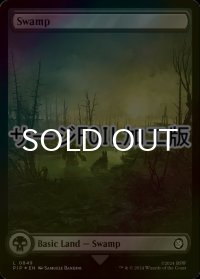 [FOIL] 沼/Swamp No.849 (全面アート版・サージ仕様) 【英語版】 [PIP-土地C]